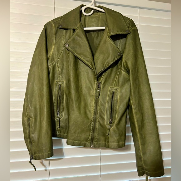 Max Studio jacket. Green, large, worn twice. - Picture 1 of 3